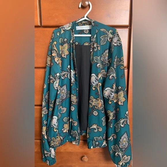 Boujee Vest 🍄 - Picture 2 of 3